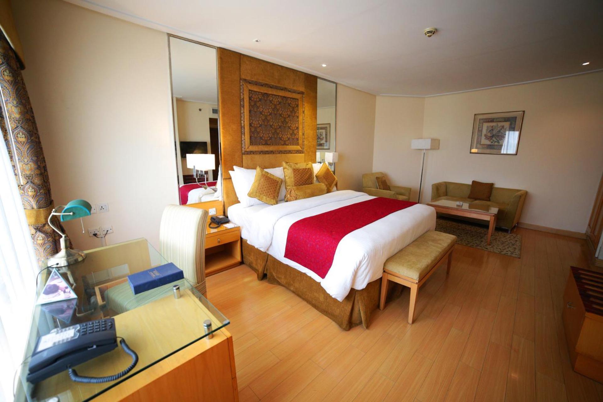 Park Lane Hotel Лахор Екстер'єр фото